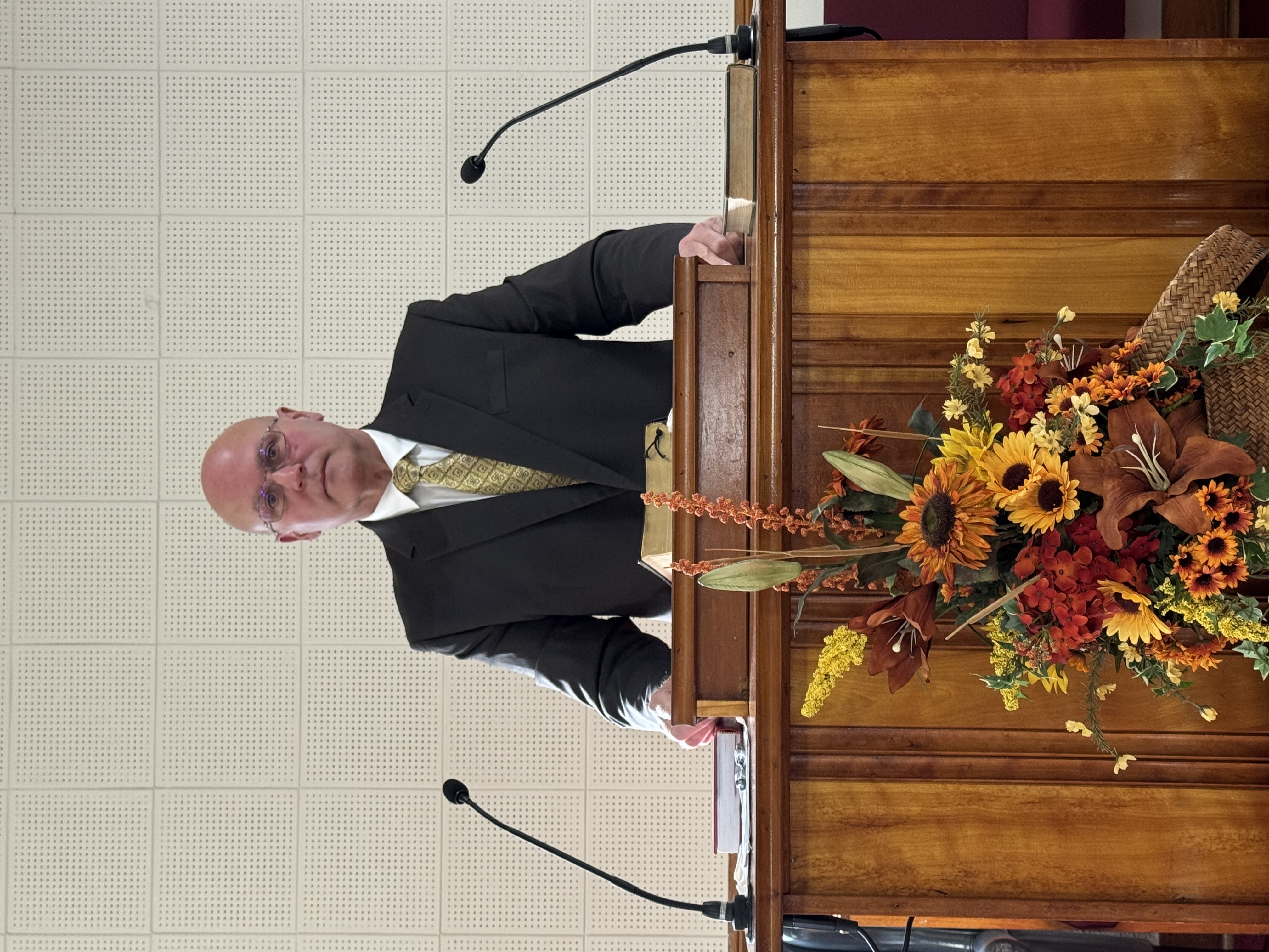 Pastor Kim Bradshaw